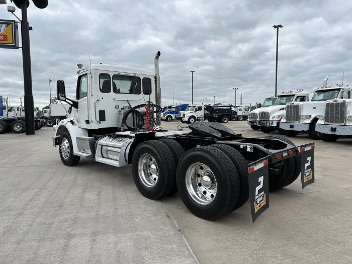 2020 Peterbilt 567-3
