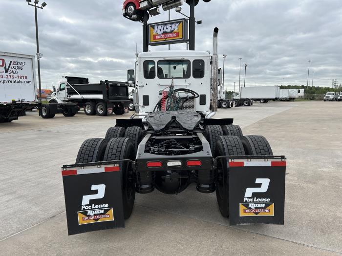 2020 Peterbilt 567-4