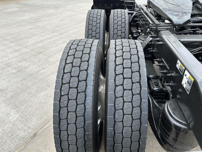 2020 Peterbilt 567-12