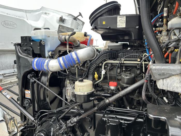 2020 Peterbilt 567-17
