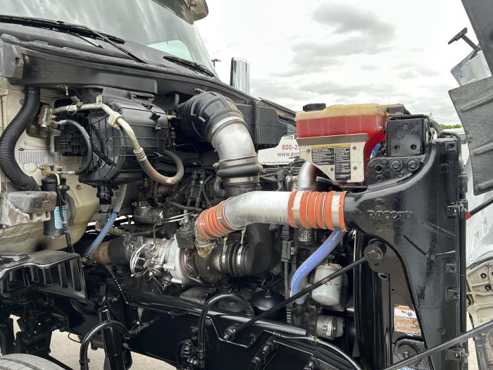 2020 Peterbilt 567-19