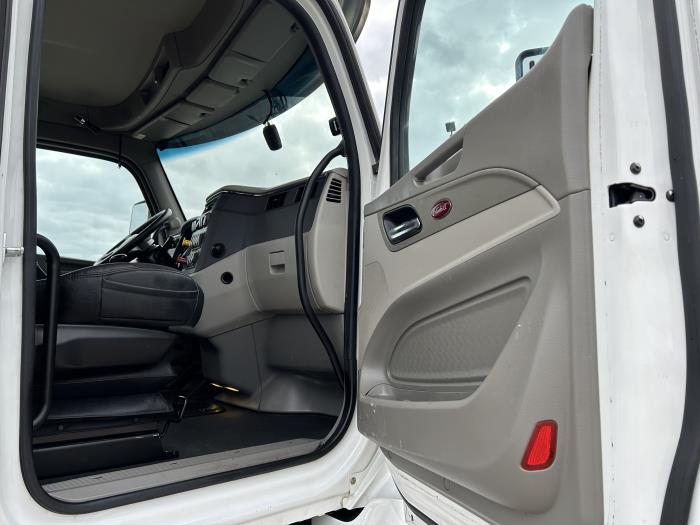 2020 Peterbilt 567-22