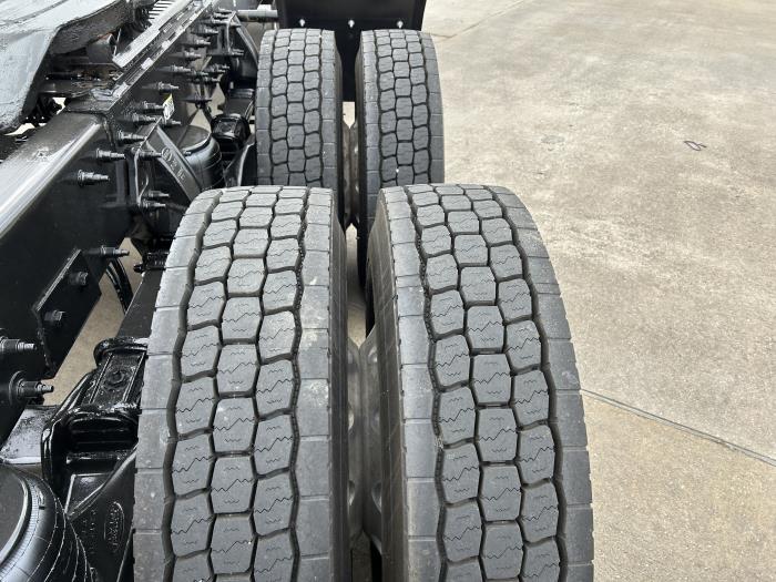 2020 Peterbilt 567-11