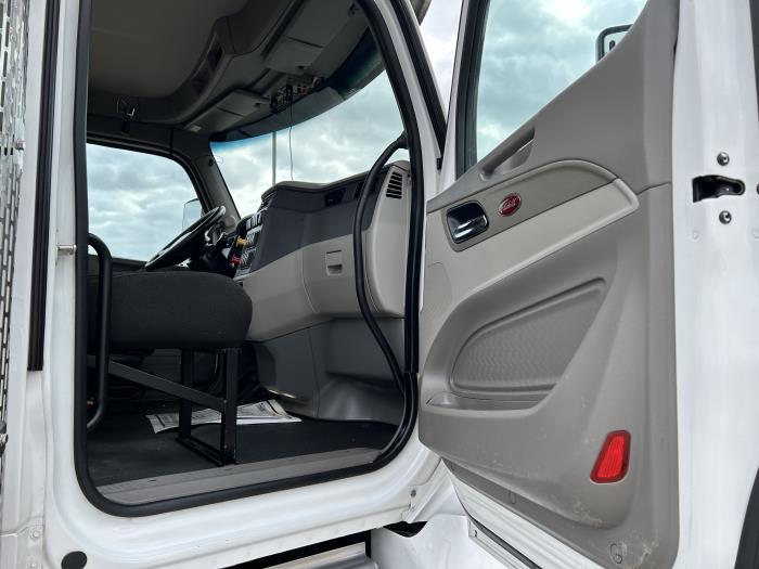 2020 Peterbilt 567-22