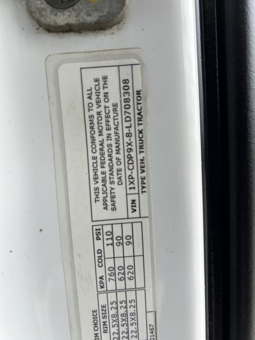2020 Peterbilt 567-27
