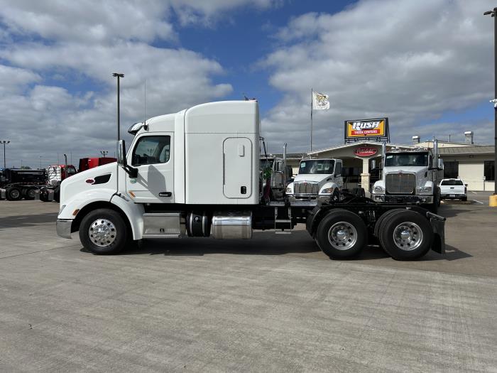 2020 Peterbilt 579-2