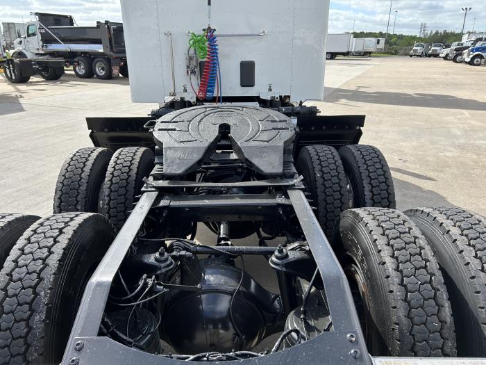 2020 Peterbilt 579-13