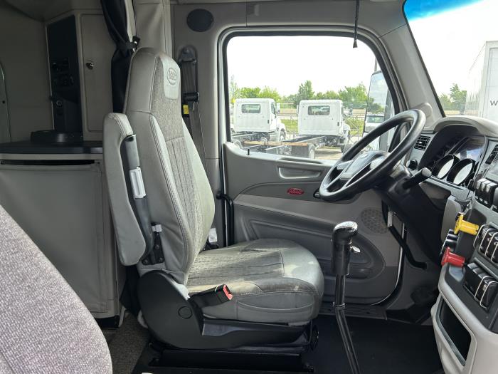 2020 Peterbilt 579-23