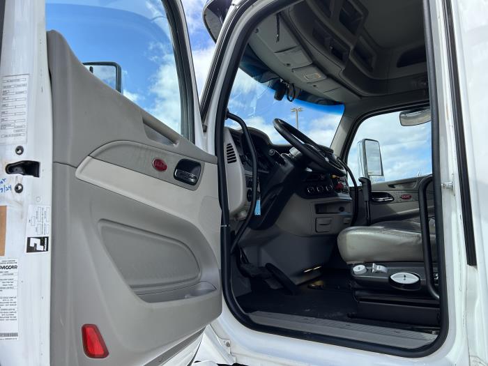 2020 Peterbilt 579-24