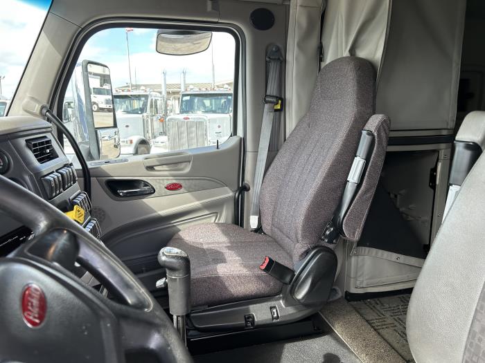 2020 Peterbilt 579-25