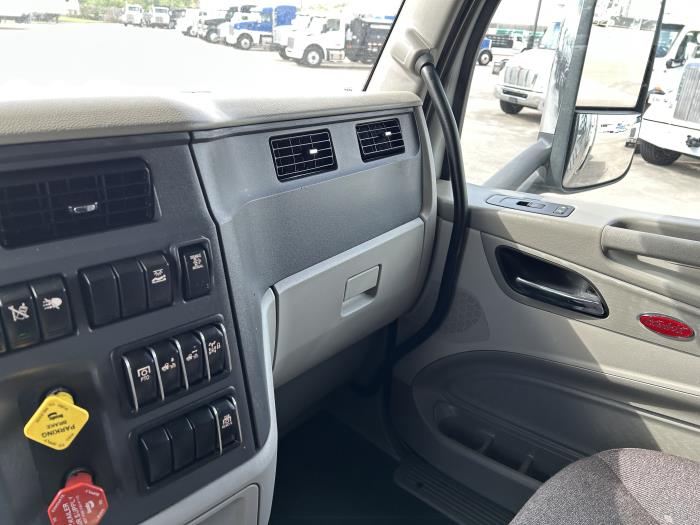 2020 Peterbilt 579-31