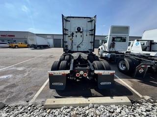 2021 Freightliner Cascadia-7