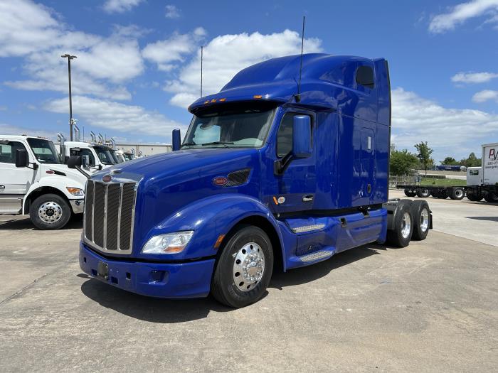 2022 Peterbilt 579-1