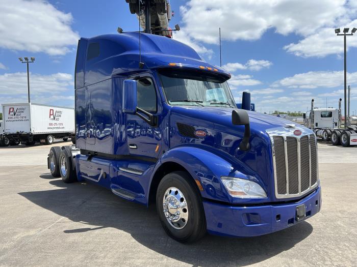 2022 Peterbilt 579-7