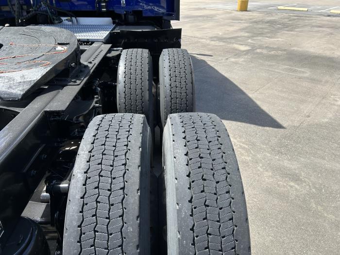 2022 Peterbilt 579-12