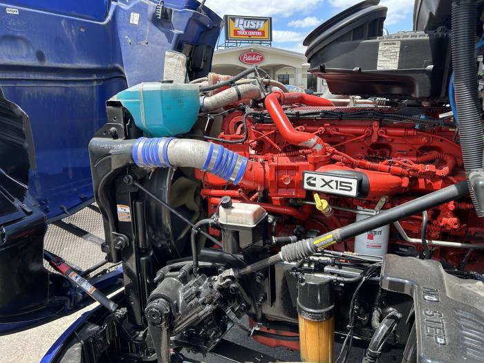 2022 Peterbilt 579-17