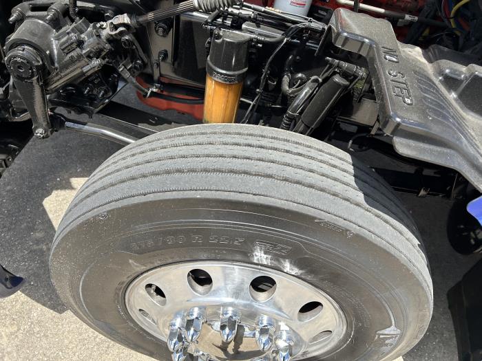 2022 Peterbilt 579-18