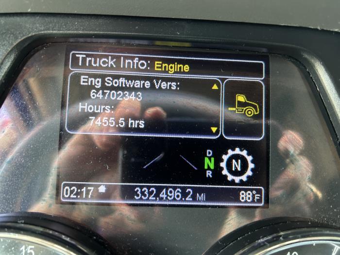 2022 Peterbilt 579-37