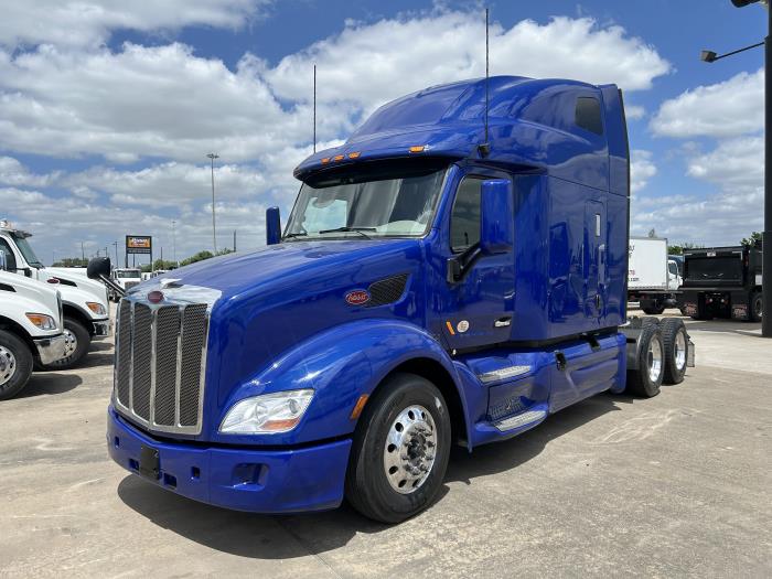 2022 Peterbilt 579-1