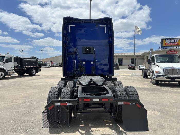 2022 Peterbilt 579-4