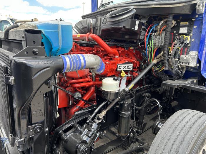 2022 Peterbilt 579-17