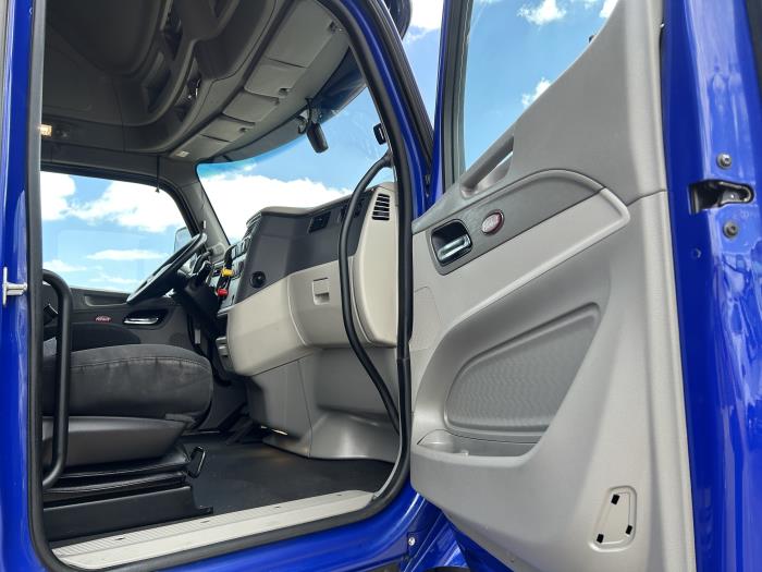 2022 Peterbilt 579-23