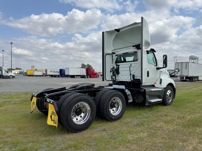 2020 International LT625-5