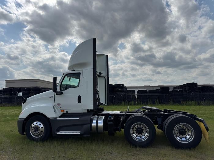 2020 International LT625-8