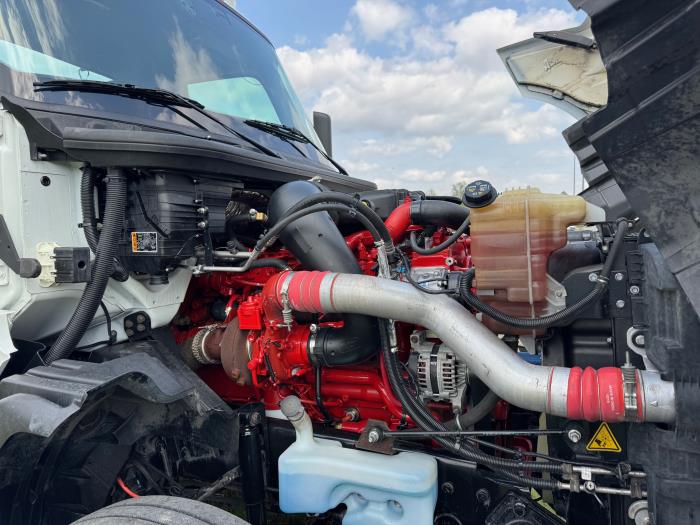2020 International LT625-10