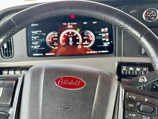 2023 Peterbilt 389-15