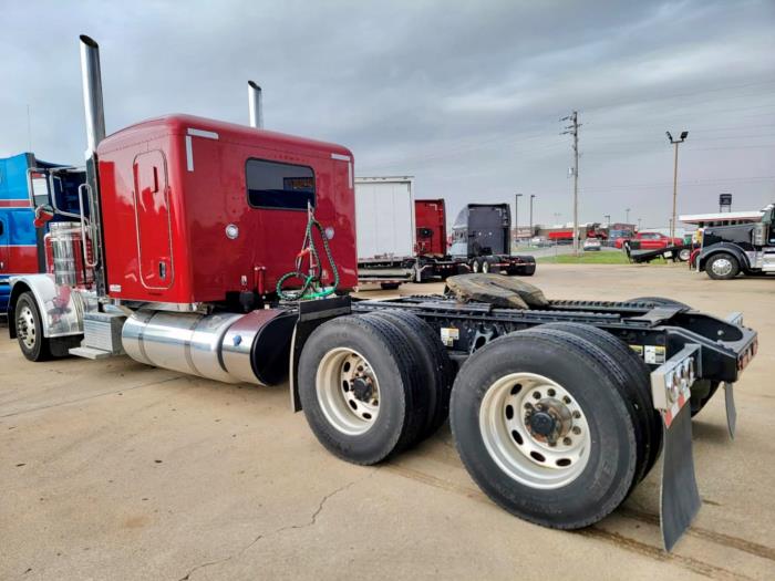 2021 Peterbilt 389-5