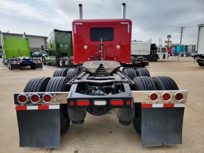 2021 Peterbilt 389-7