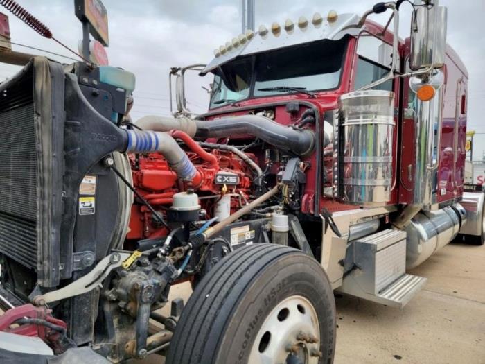 2021 Peterbilt 389-15