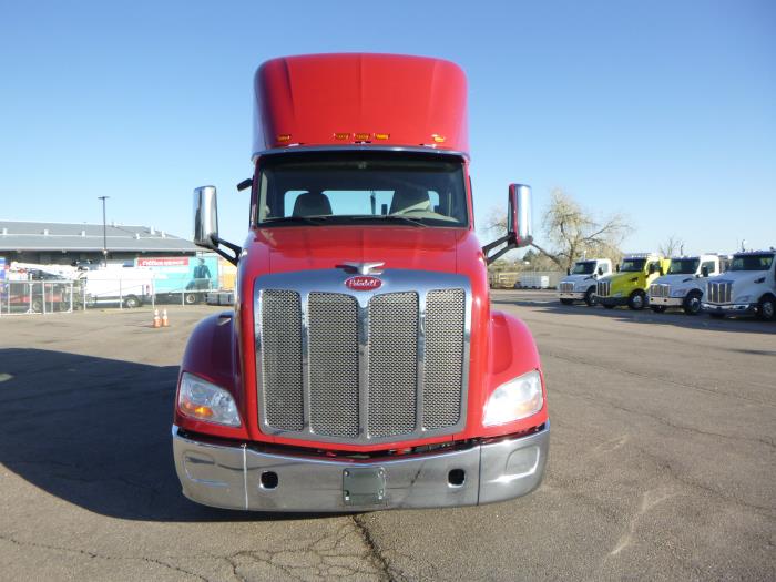 2022 Peterbilt 579-3