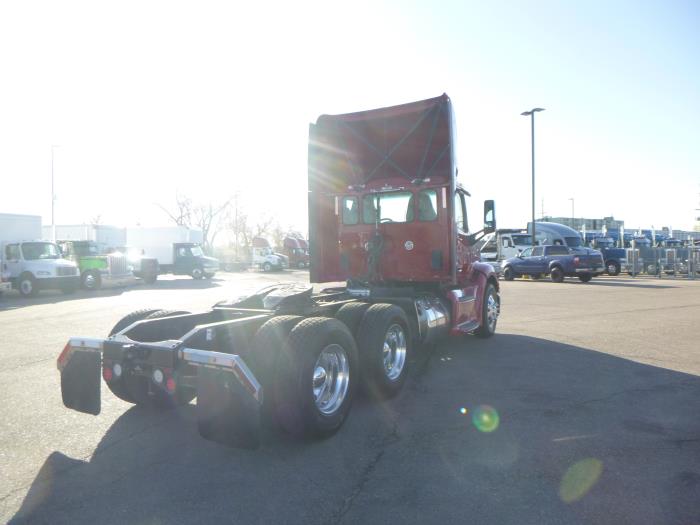 2022 Peterbilt 579-7