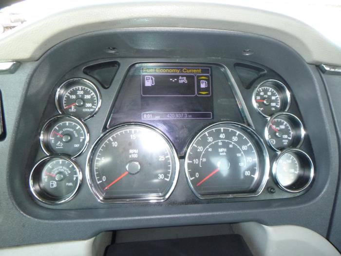 2022 Peterbilt 579-18