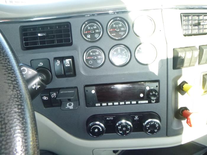 2022 Peterbilt 579-20