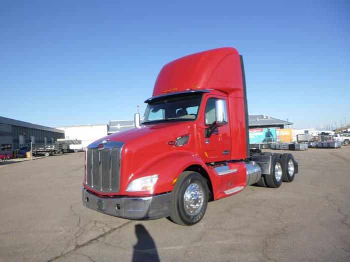 2022 Peterbilt 579-1