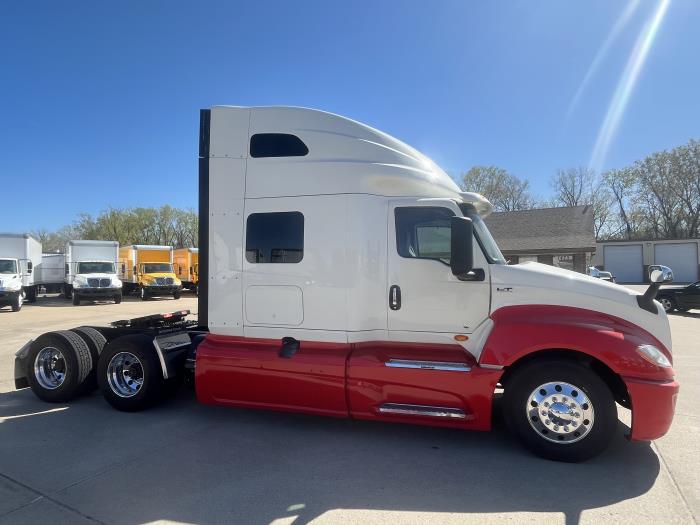2021 International LT625-5