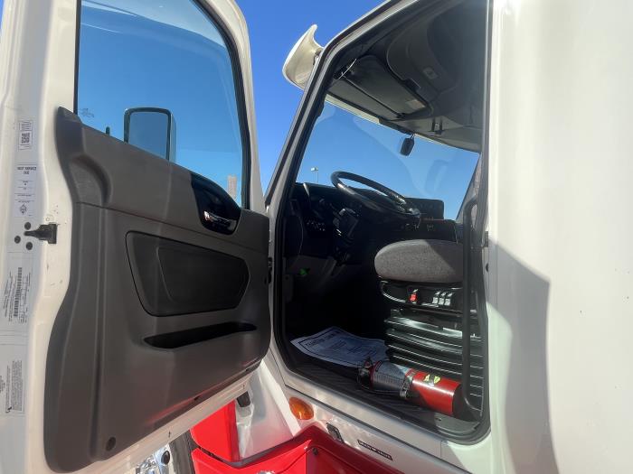 2021 International LT625-7