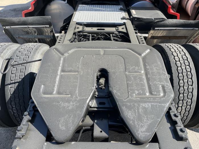 2021 International LT625-10