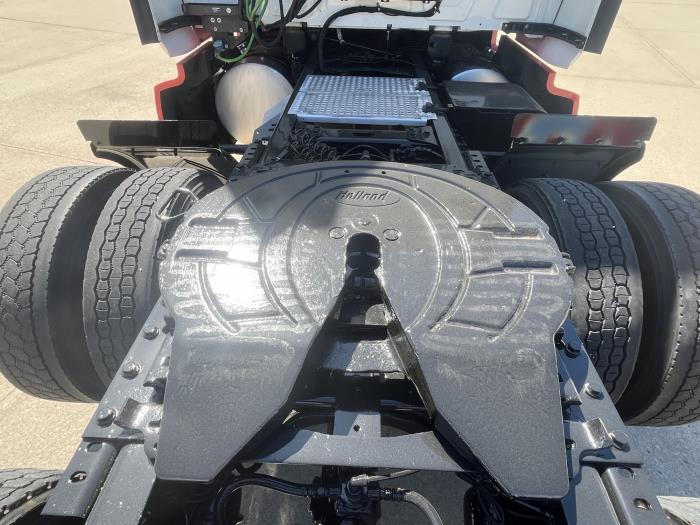 2021 International LT625-4