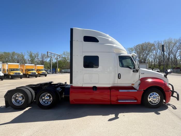 2021 International LT625-6