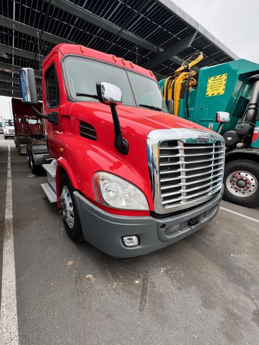 2017 Freightliner Cascadia-2