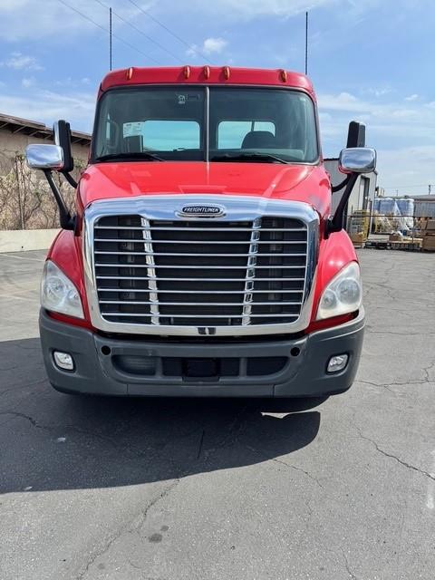 2016 Freightliner Cascadia-2