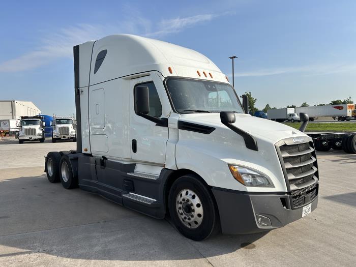 2021 Freightliner Cascadia-6