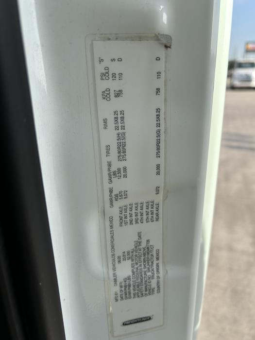 2021 Freightliner Cascadia-26