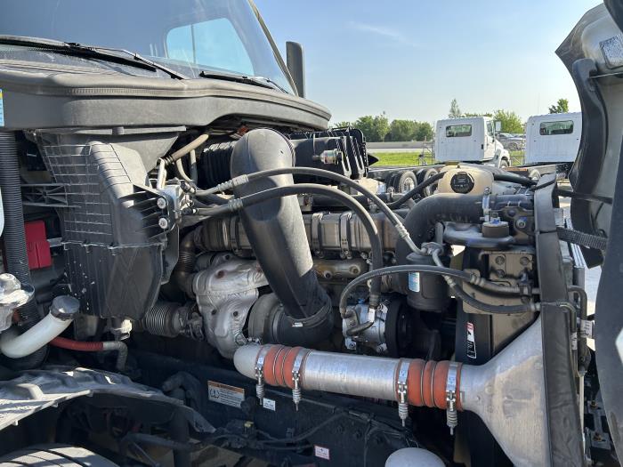 2021 Freightliner Cascadia-20