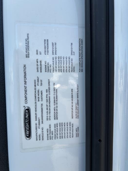 2021 Freightliner Cascadia-25