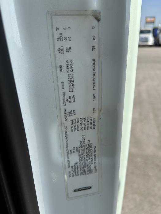 2021 Freightliner Cascadia-28
